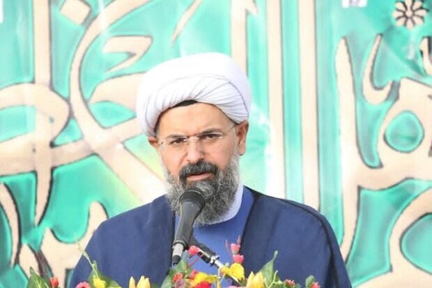 مردم عزیز و همیشه در صحنه شهرستان مقاوم و شهید پرور می‌خواهم در استقبال از رئیس جمهور مکتبی و مردمی مان سنگ تمام بگذارند